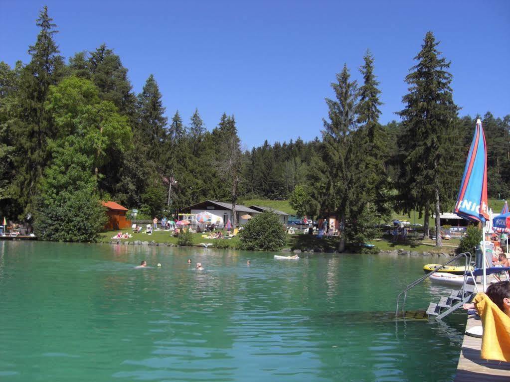 Gasthof Menuewirt Sankt Kanzian am Klopeiner See Extérieur photo